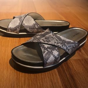 Faux snake skin Nine West slides size 8